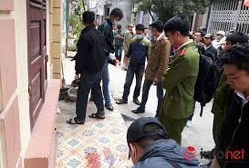 Hai nam thanh niên bị cả làng đốt xe, đánh trọng thương vì nghi trộm chó - ảnh 1