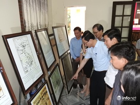 Hà Tĩnh: Trưng bày nhiều tài liệu quý về Hoàng Sa, Trường Sa của Việt Nam - ảnh 4