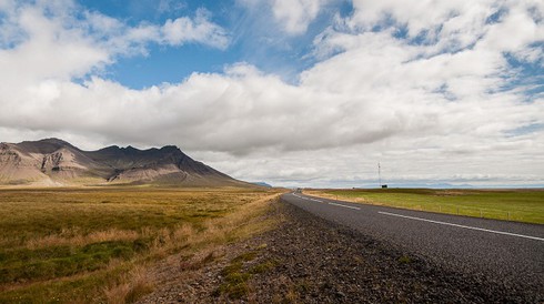 CEO Qantas Airways: Hãy cứ khám phá thế giới này đi đã! - ảnh 2