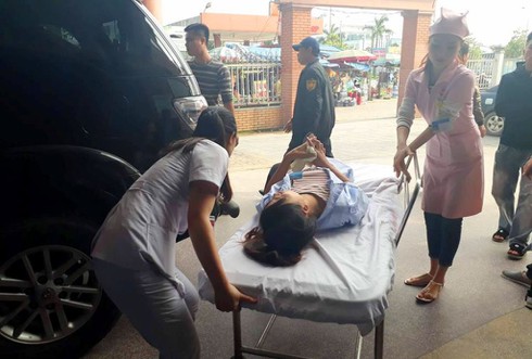 Nghệ An: Ngộ độc thực phẩm, hơn 40 công nhân nhập viện cấp cứu - ảnh 2