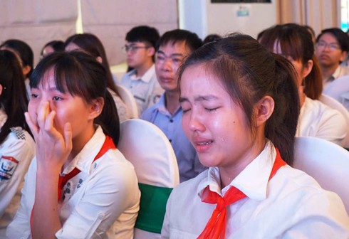 Bức thư gửi mẹ đã khuất của nữ sinh lớp 9 khiến nhiều người rơi nước mắt - ảnh 2