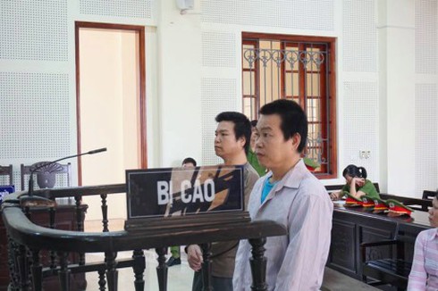 2 anh em ruột dắt nhau vào tù vì muốn đổi đời từ