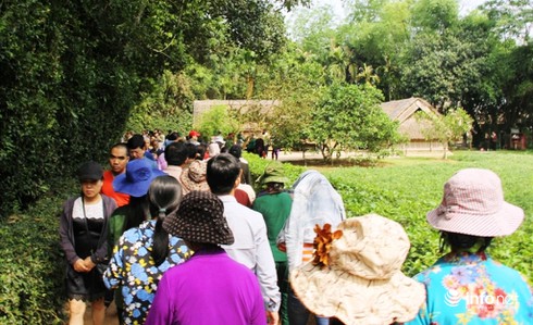 Khai mạc Lễ hội Làng Sen năm 2017 - ảnh 1