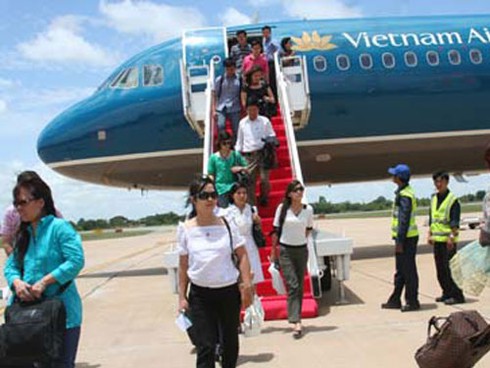 Thủ tướng yêu cầu hạn chế đi công tác nước ngoài - ảnh 1