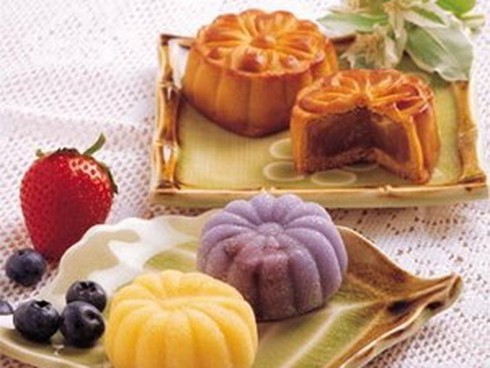Bánh Trung thu nội hút hàng nhờ độc đáo - ảnh 1
