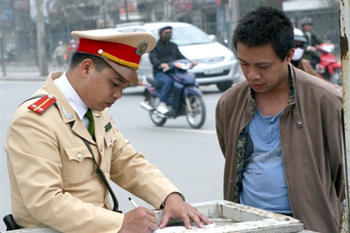 Xe không chính chủ: “Di chứng” từ