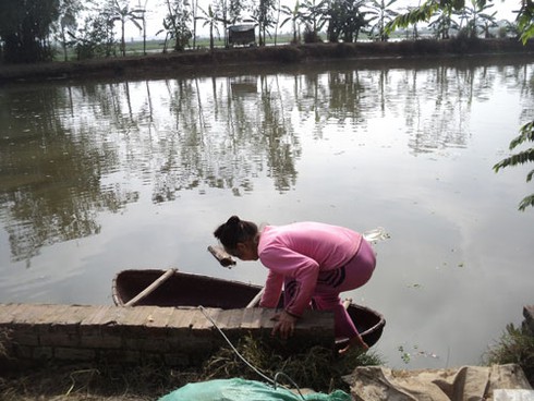Mất ngõ, một phụ nữ