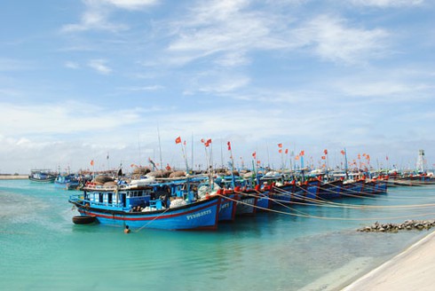 Đặt chân lên hòn đảo bị