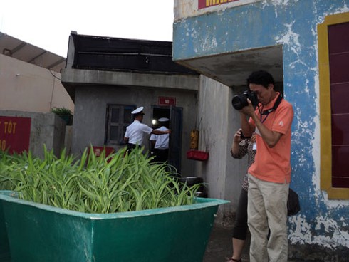 Biển Đông: Đến đảo Đá Thị, giáp mặt tàu Trung Quốc - ảnh 4