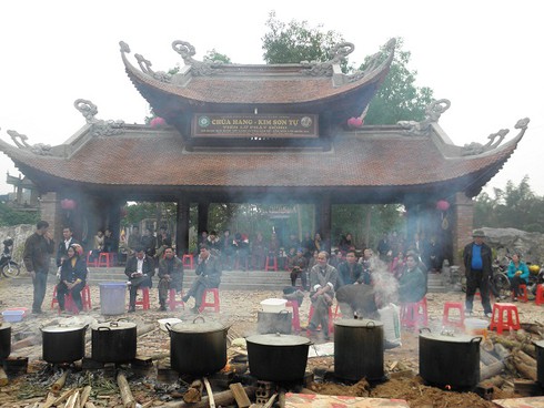 Hình ảnh ấm lòng ngày Tết - Ngày hội bánh chưng - ảnh 2