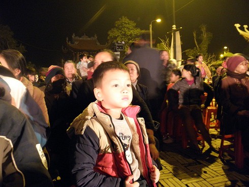 Hình ảnh ấm lòng ngày Tết - Ngày hội bánh chưng - ảnh 7