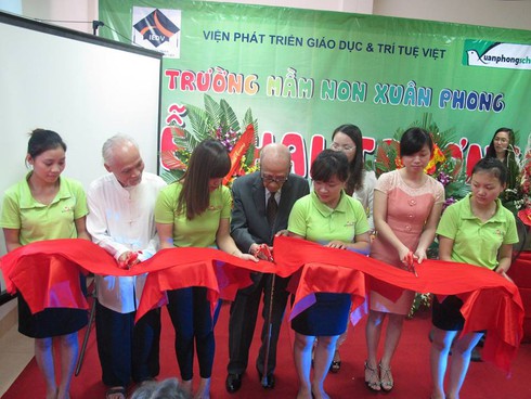 Khai trương Trường mầm non chú trọng phát triển 8 trí thông minh - ảnh 1