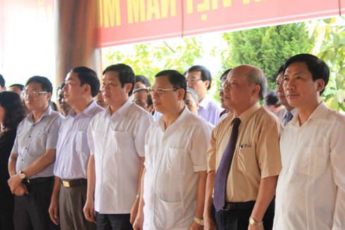 Đoàn Bộ TT&TT dâng hương tưởng niệm Bác Hồ tại Thái Nguyên - ảnh 1