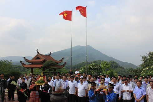 Đoàn Bộ TT&TT dâng hương tưởng niệm Bác Hồ tại Thái Nguyên - ảnh 5