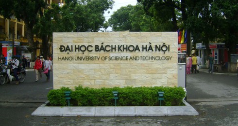 Đại học Bách Khoa HN bị tố dùng đề sai: Thừa nhận thiếu sót trong quản lý đề thi - ảnh 1