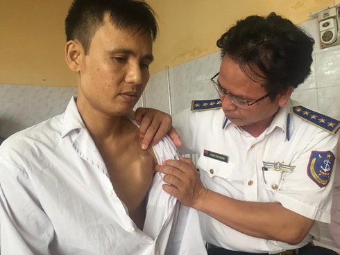 Người lính biển bị bệnh xốp cơ tim đã được ghép tim! - ảnh 1