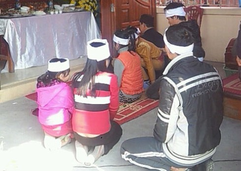 Xót xa ngày về của cô dâu Việt bị chồng bóp cổ - ảnh 1