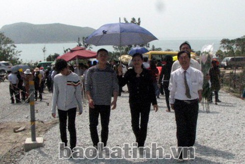 Ngày xuân viếng mộ Đại tướng Võ Nguyên Giáp - ảnh 2