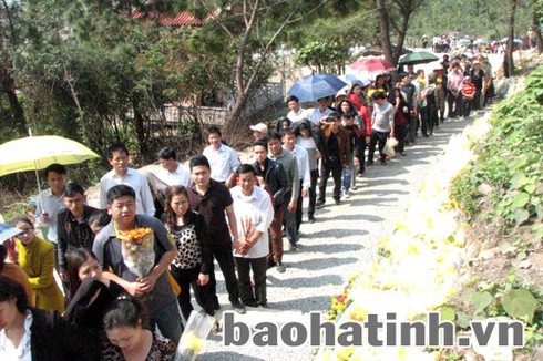 Ngày xuân viếng mộ Đại tướng Võ Nguyên Giáp - ảnh 3