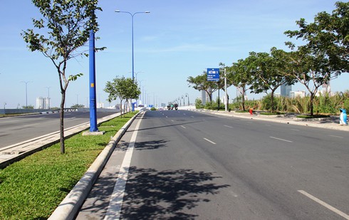 Cảnh sát cứu hộ tử nạn trên đường công tác - ảnh 1