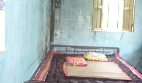 Dũng cảm lao vào nhà bế cụ bà 87 tuổi thoát khỏi đám cháy - ảnh 1