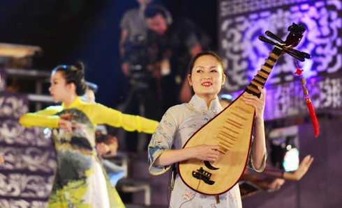 Chùm ảnh: Huế đã sẵn sàng cho ngày khai mạc Festival 2014 - ảnh 9