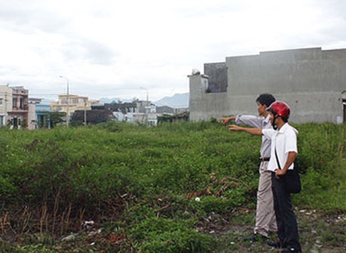 Bắc Giang: Bắt khẩn cấp trưởng thôn và phó thôn