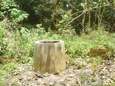 Trộm xe máy rồi giấu dưới giếng hoang - ảnh 1