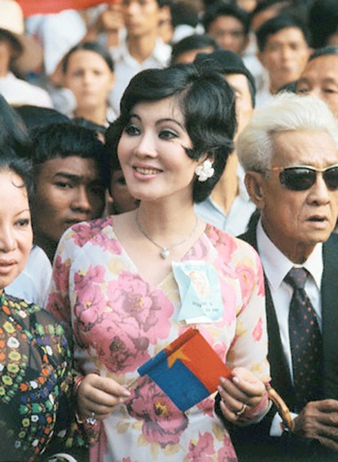 Chùm ảnh: Vẻ đẹp mê hồn của người đẹp Việt đầu thế kỷ 20 - ảnh 22