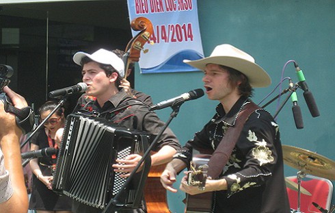 Festival Huế 2014: Mang âm nhạc đến với người bệnh - ảnh 4