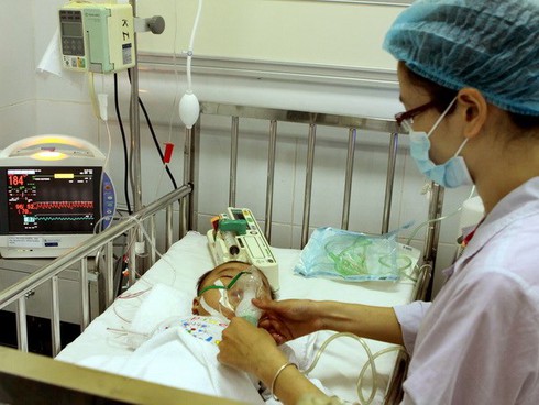 Nước chanh pha mật ong giúp đào thải virus sởi - ảnh 1