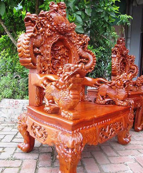 Ngắm bộ bàn ghế khủng giá 1.5 tỷ đồng - ảnh 11