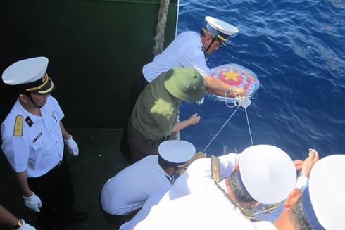 Lễ tưởng niệm các anh hùng liệt sĩ đã hi sinh tại quần đảo Trường Sa - ảnh 3