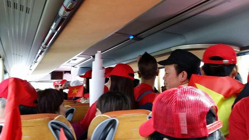 Người Việt tại Cộng hòa Séc tuần hành phản đối Trung Quốc - ảnh 4