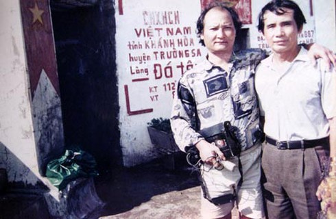 Nghe chuyện tác giả bài hát