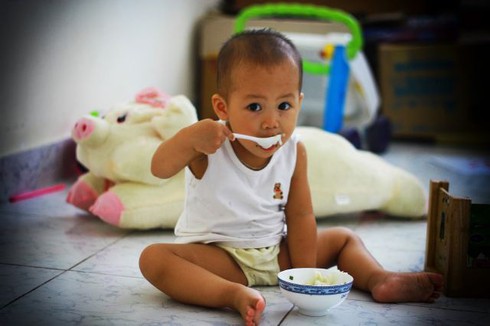 Chùm ảnh: Cảm động hành trình nuôi con của ông bố đơn thân - ảnh 12