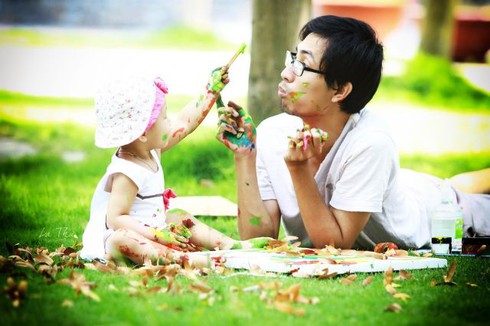 Chùm ảnh: Cảm động hành trình nuôi con của ông bố đơn thân - ảnh 15