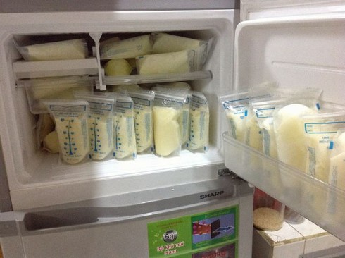 Chùm ảnh: Cảm động hành trình nuôi con của ông bố đơn thân - ảnh 3