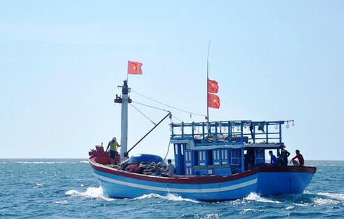 Khi ngư dân học làm...