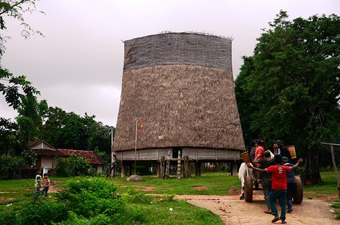 Cuộc sống tuyệt đẹp trên dòng sông Đăk Bla - ảnh 7