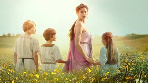 Lộ diện 4 mỹ nhân nóng bỏng và mạnh mẽ bên cạnh Hercules - ảnh 6