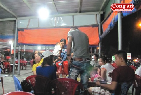 3 tuổi, 1 đêm, 1 vòng quán nhậu - ảnh 2