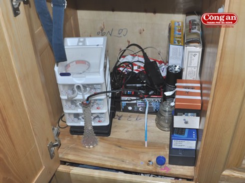 Căn phòng bí mật của chàng rể quý - ảnh 3