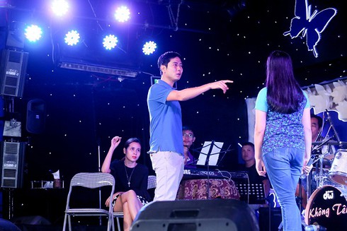 Giọng hát Việt nhí - Liveshow 2: Đội Hồ Hoài Anh luyện tập căng thẳng - ảnh 3