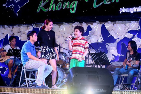 Giọng hát Việt nhí - Liveshow 2: Đội Hồ Hoài Anh luyện tập căng thẳng - ảnh 1