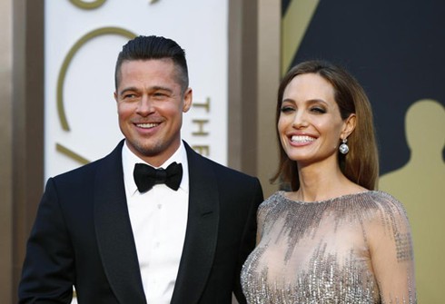 People và Hello đã mua ảnh cưới của Brangelina với giá khủng nào? - ảnh 2