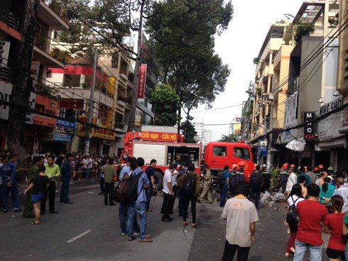 Sài Gòn: Ít nhất 7 người chết vì tiệm mỹ phẩm cháy trong đêm - ảnh 8