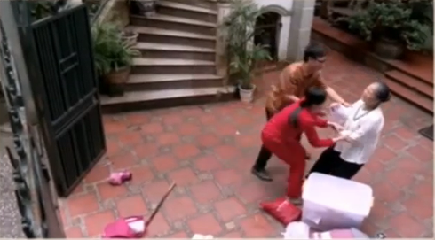 Bánh đúc có xương tập 30: Đưa Chi về ra mắt, Đông Hưng làm cả nhà sốc - ảnh 2