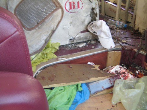 Hộp loa phát nổ trên xe khách được một bé trai không rõ lai lịch gửi - ảnh 2