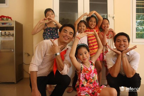 Quán cơm 5000 đồng giữa lòng Hà Nội - ảnh 1